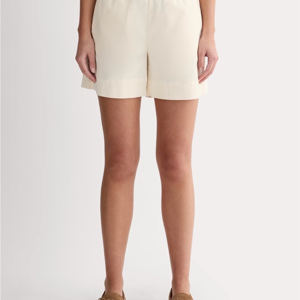 Everlane Cream pull on Easy Shorts